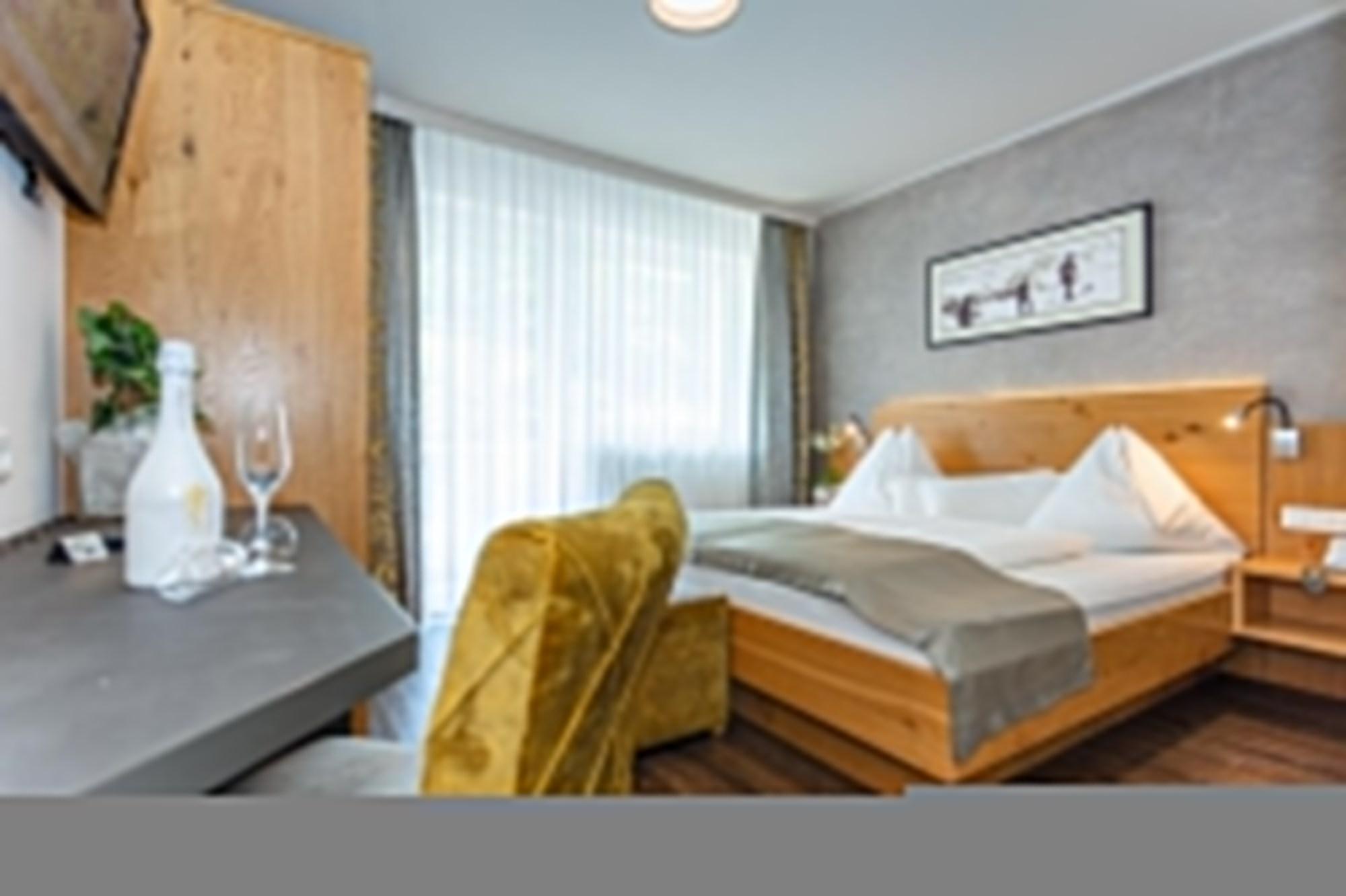Almrausch Hotel Saalbach